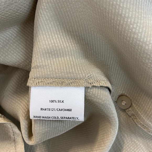 Eileen Fisher Women’s Textured Silk Button Front - Picture 7 of 8